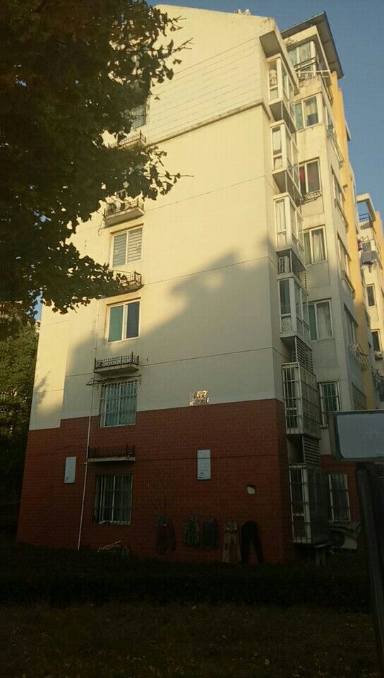 出售玉露苑住房一套_2