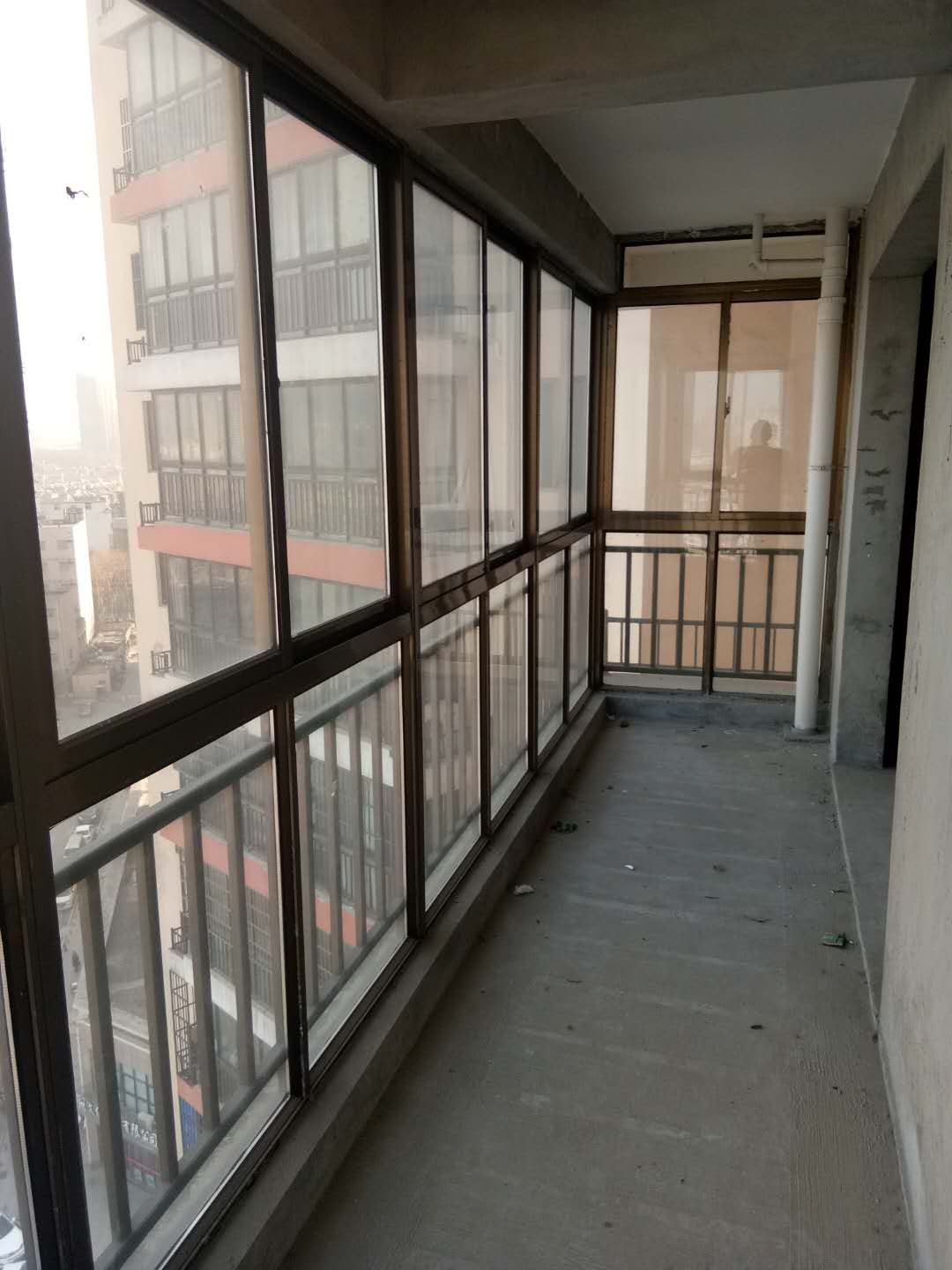 云景豪庭 133平 南向三居 交通便利 毛坯_7