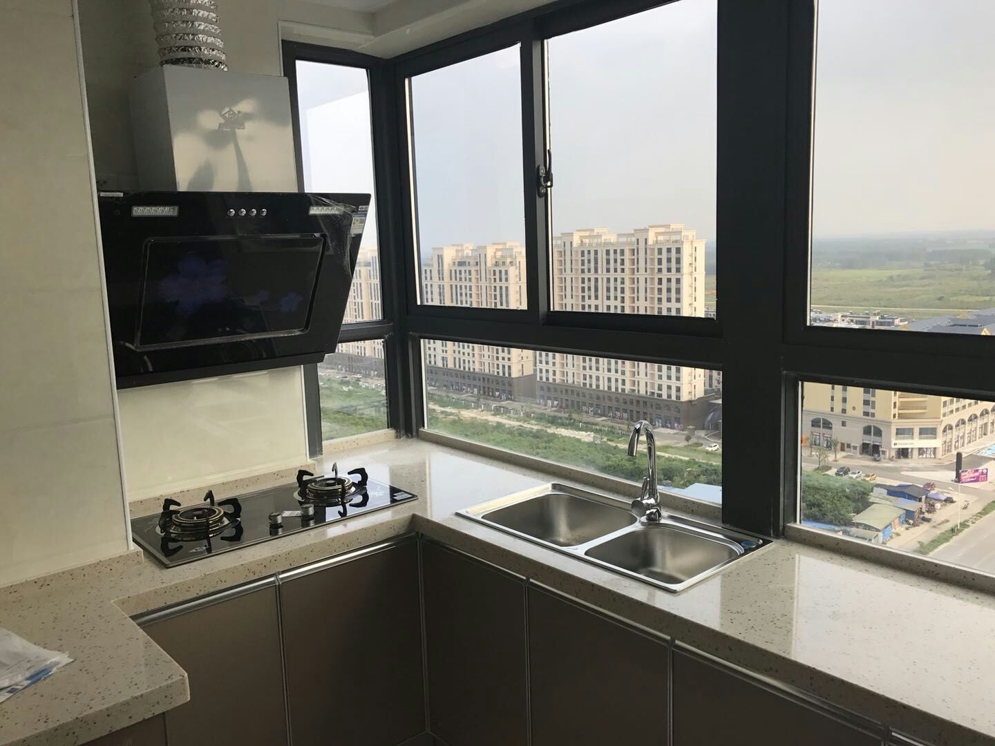 万茂中心1室1厅精装公寓出租 可住家可办公_3