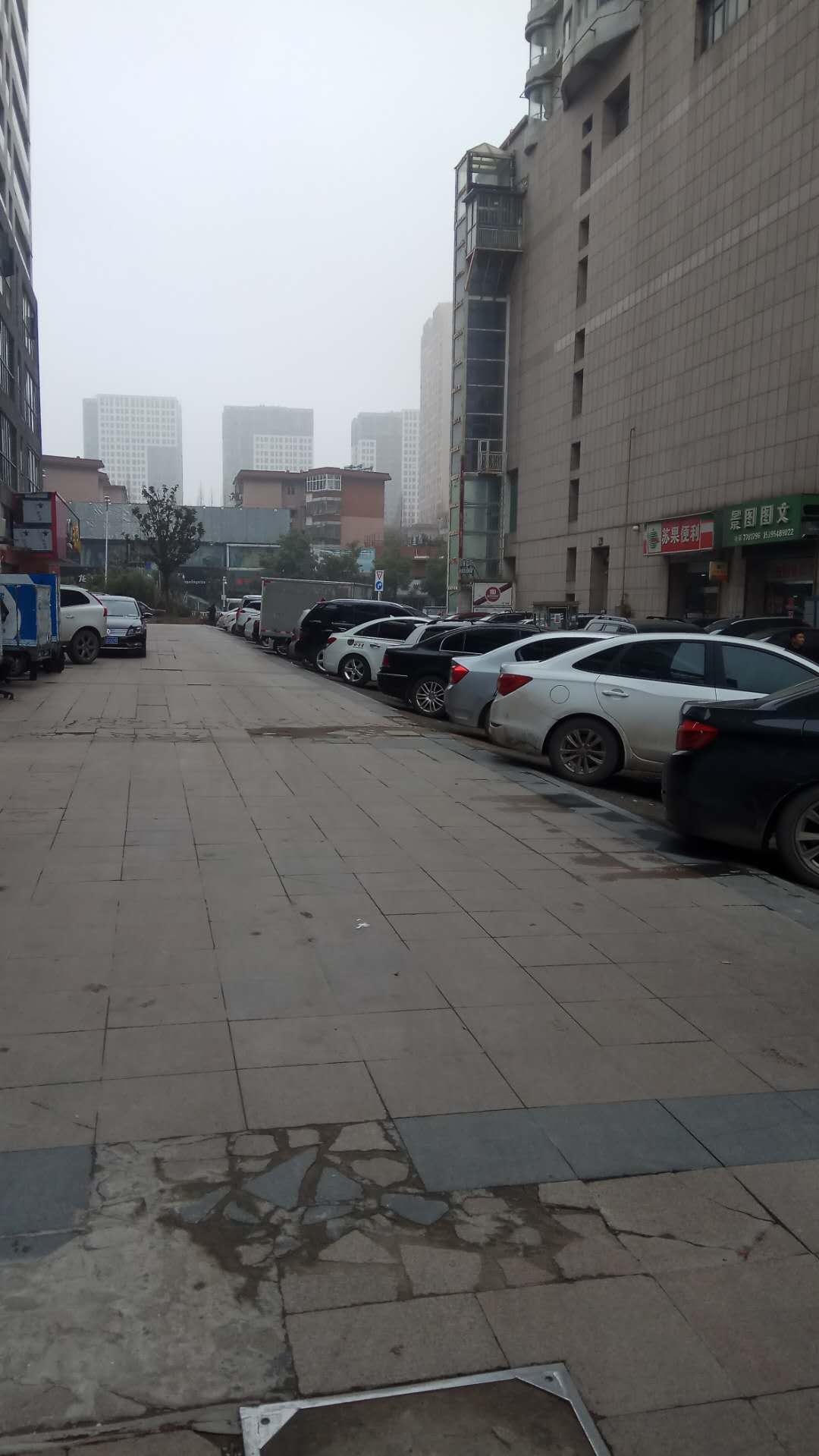 龙湖路一号黄金商铺出售_5