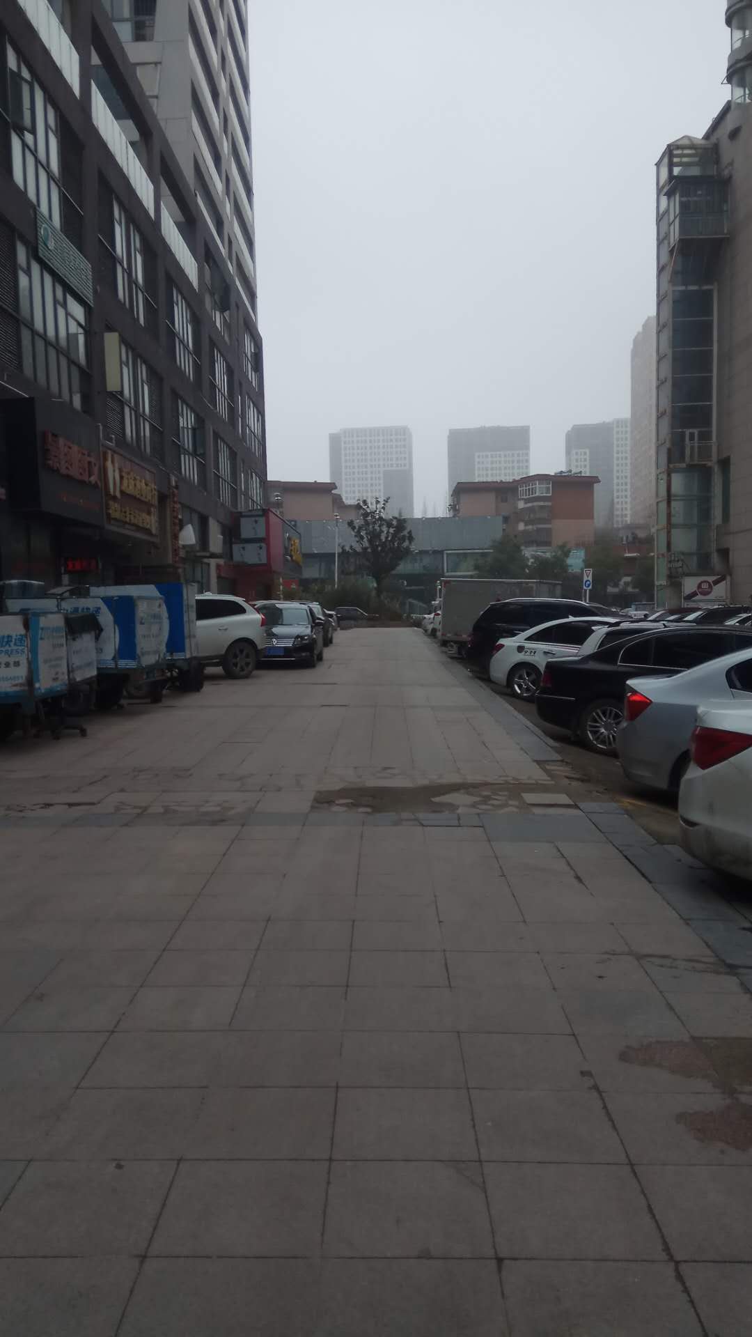 龙湖中心商铺急售，地段好，交通便利_4