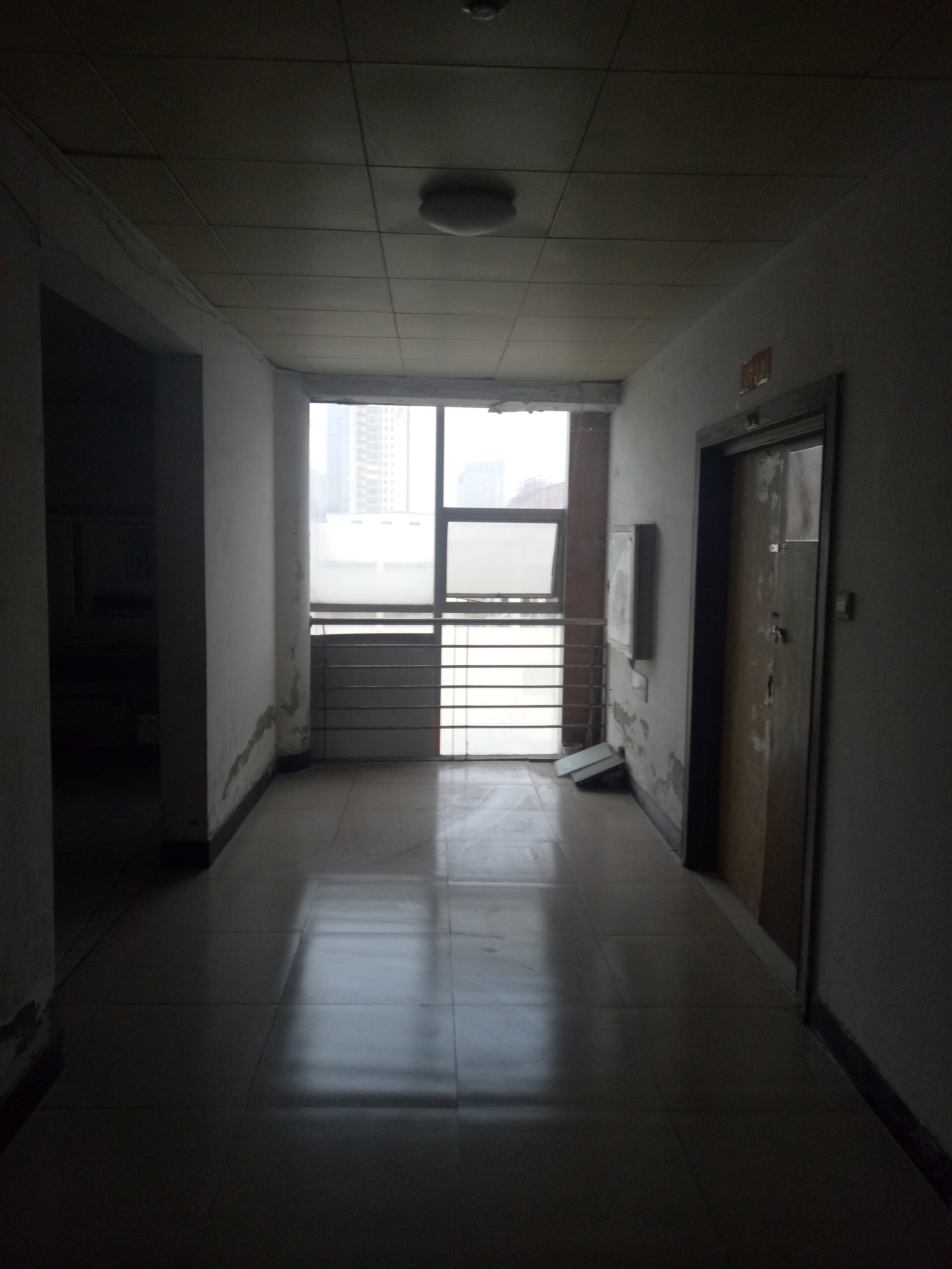 国庆路长途汽车站_8