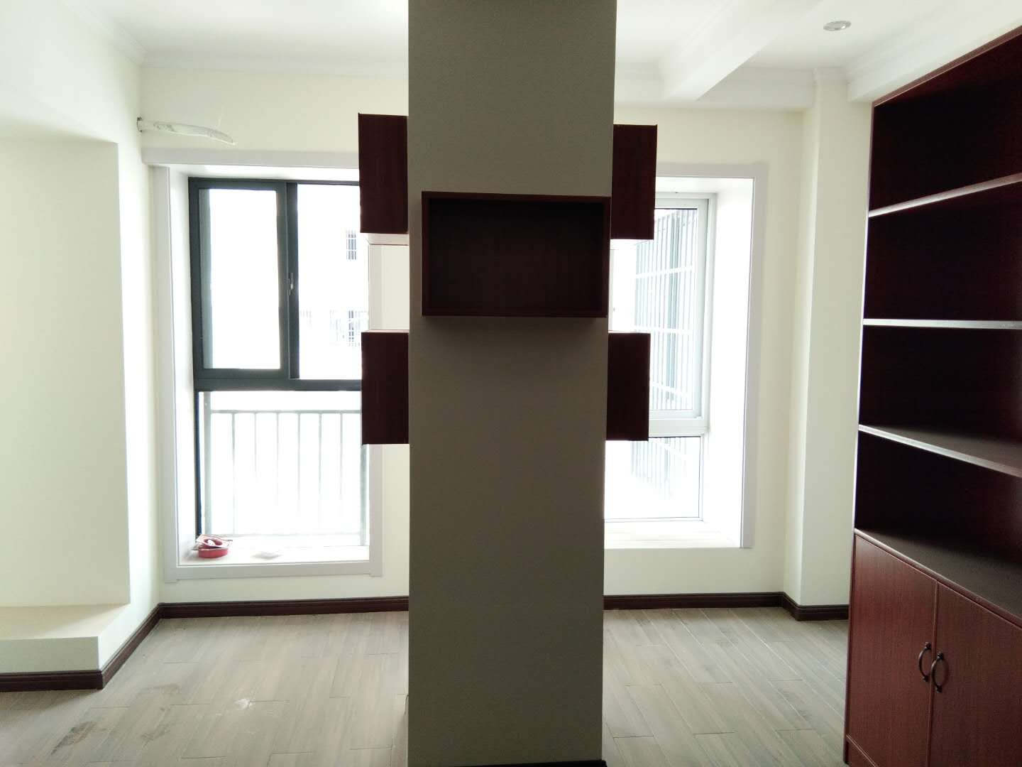 龙湖中心 44平 一室一厅 交通便利 采光好 购物便捷_8