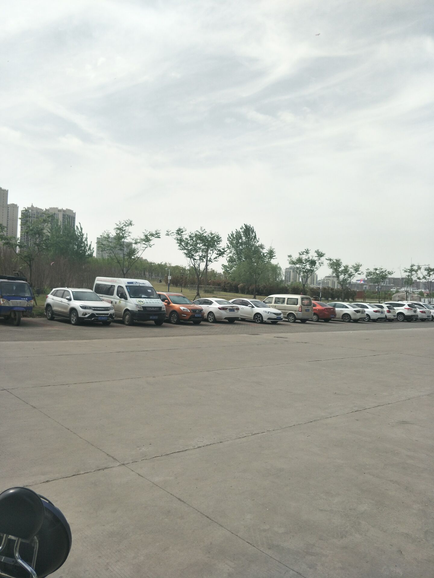 金地月伴湾一楼沿街商铺_3