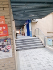 龙湖中心 18平 临街旺铺 人流密集 优质地段