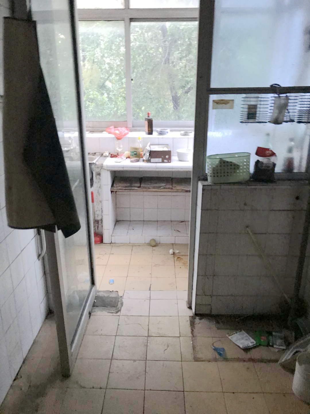 龙泉山庄四楼东户诚心出售_6