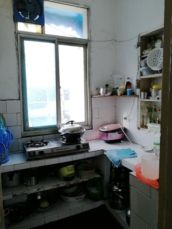 龙湖小区 57平 朝南两室一厅 简装采光好 满两年_4