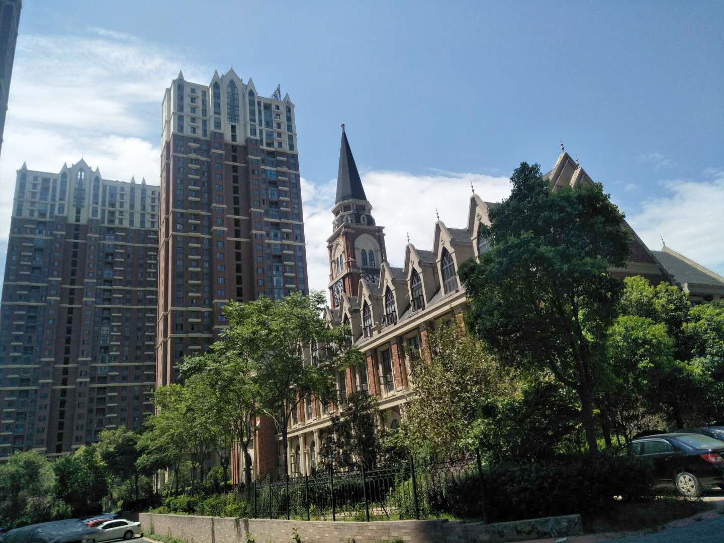 英伦联邦 119平 南向豪装三室 学区房 交通便利 随时看房_10