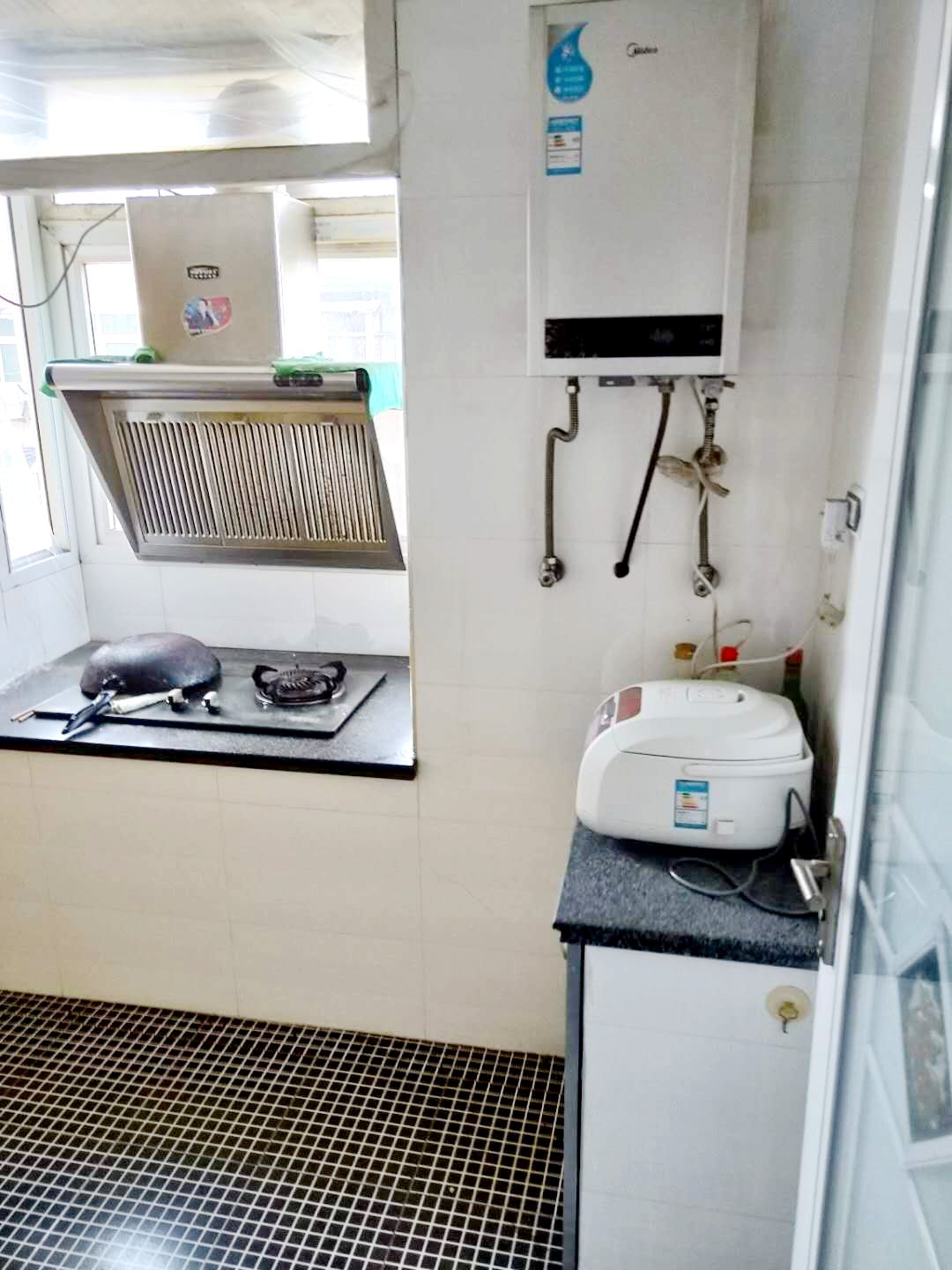 江陈小区3室1厅电视台对面吉房出售_8
