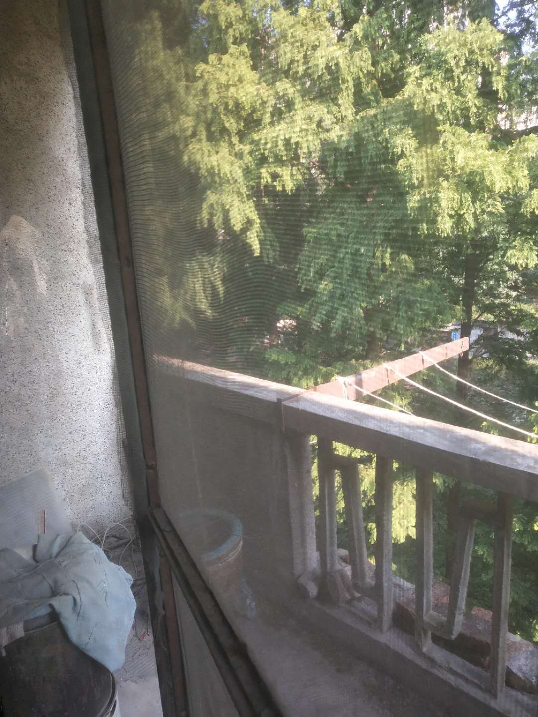理工大家属楼3室1厅简装出售_7