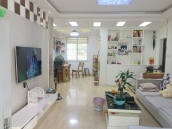 金地国际城A区 132平 朝南精装三居 满两年 交通便利