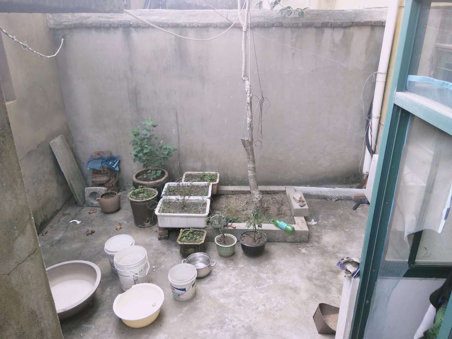 洞泉小区简单装修，2室1厅，舜耕校区房，一楼带院子_6