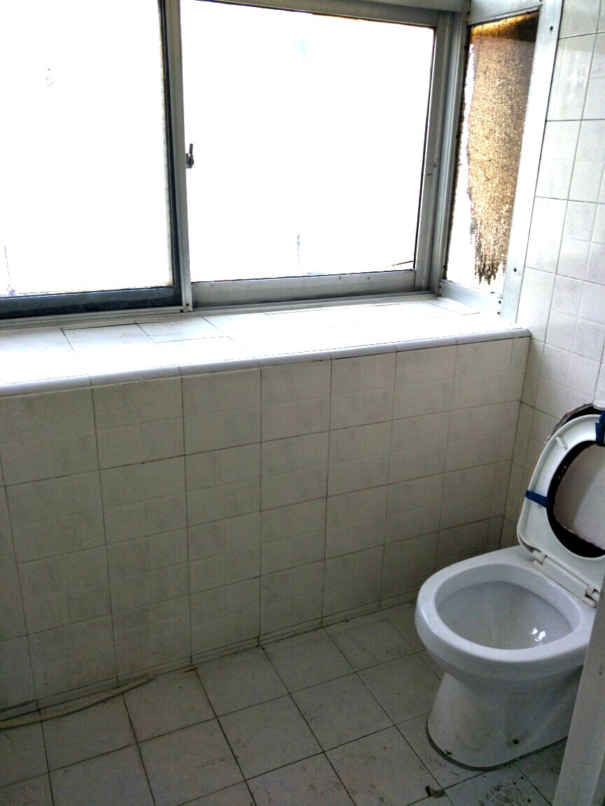 龙湖小区3室1厅1厨1卫_6