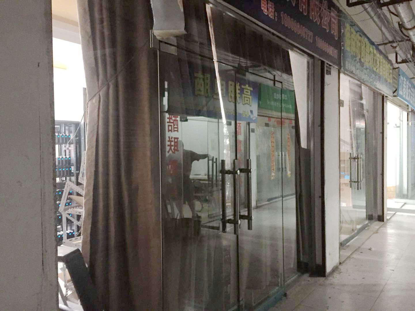 朝阳菜市场 30平 临街旺铺 人流密集 交通要塞_3