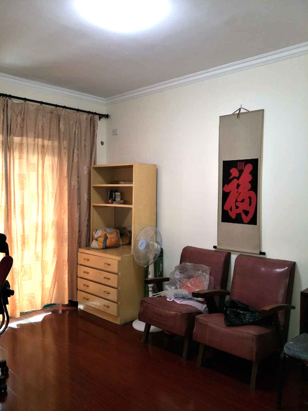 鑫诚花园，全新精装，家电家具全新。_3