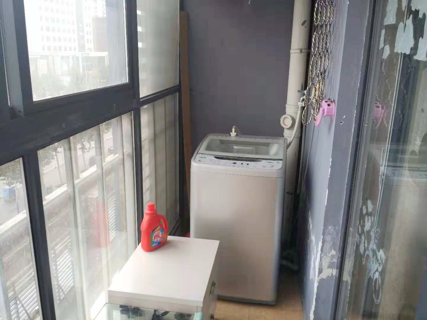 矿一中东校区 金地国际城A区公寓精装一室一厅 房东打包卖_11