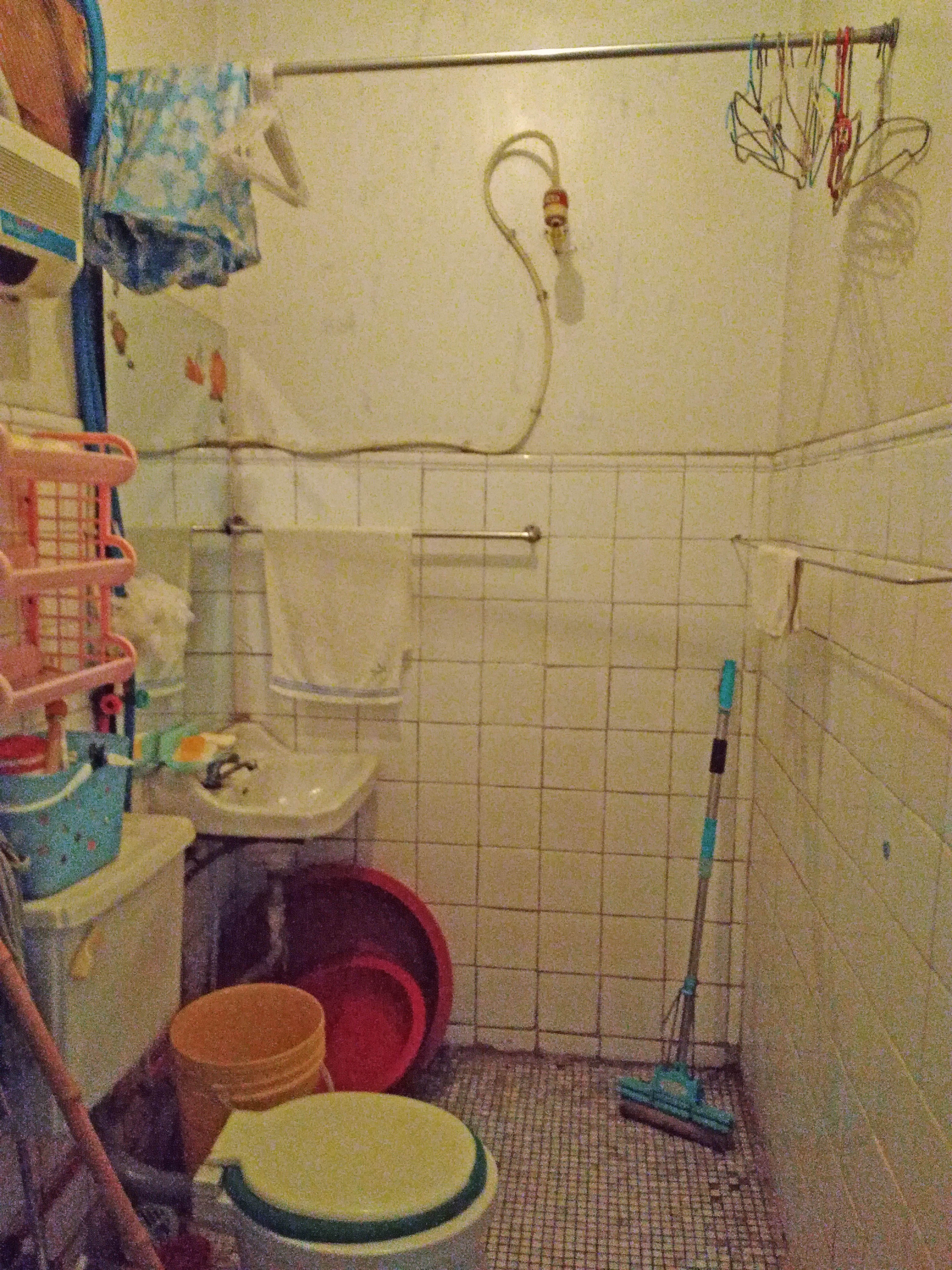龙湖小区多层五楼两室两厅普装出租，家电齐全_6