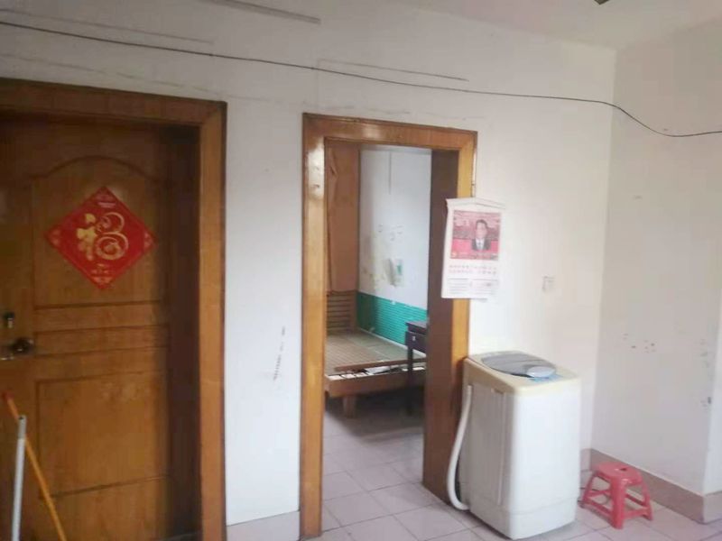 老二中教师楼 2室1厅 简装 出售_2