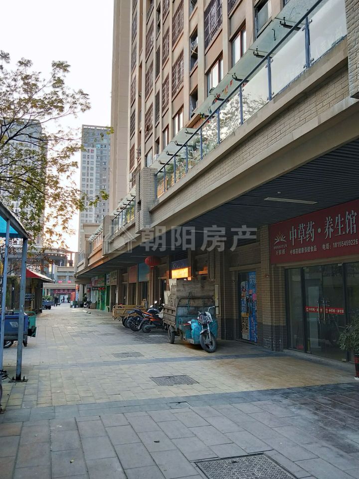 龙湖中心商铺调高楼层地段不错_4