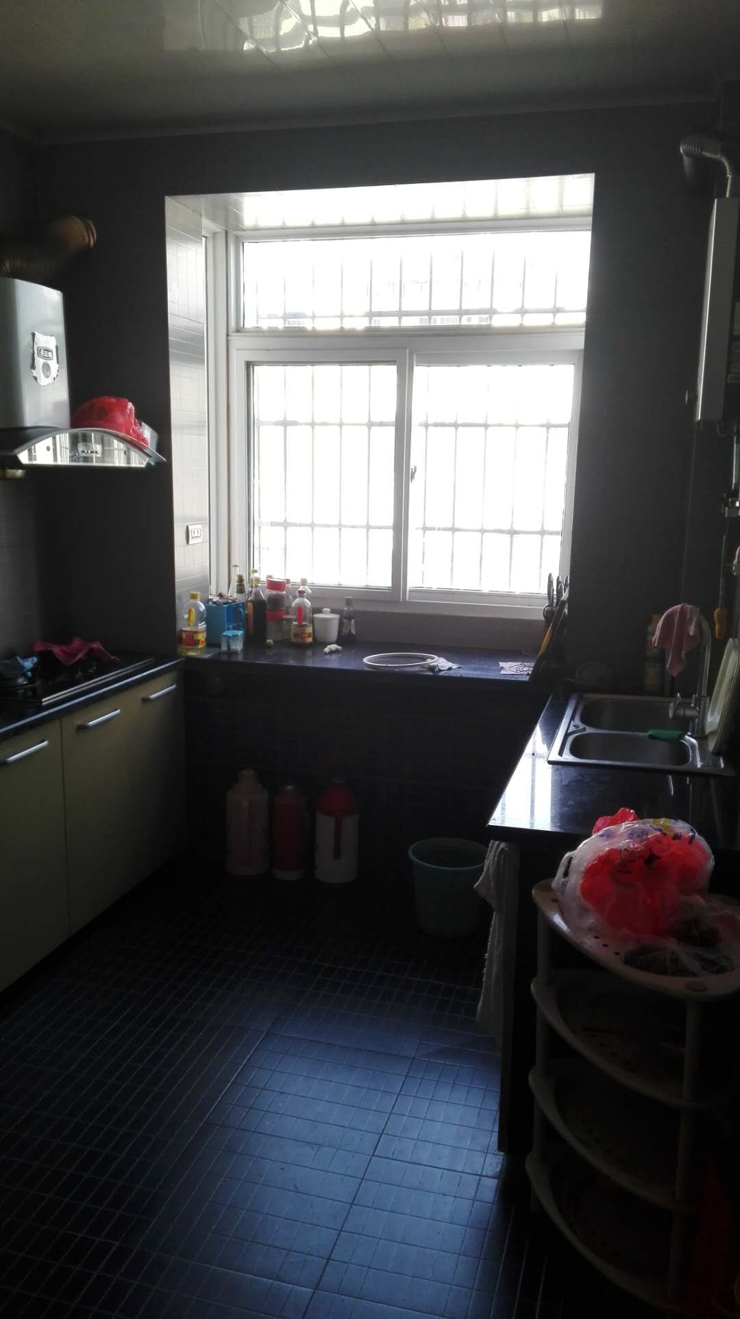 金港家园婚房5室3厅中装出售_8