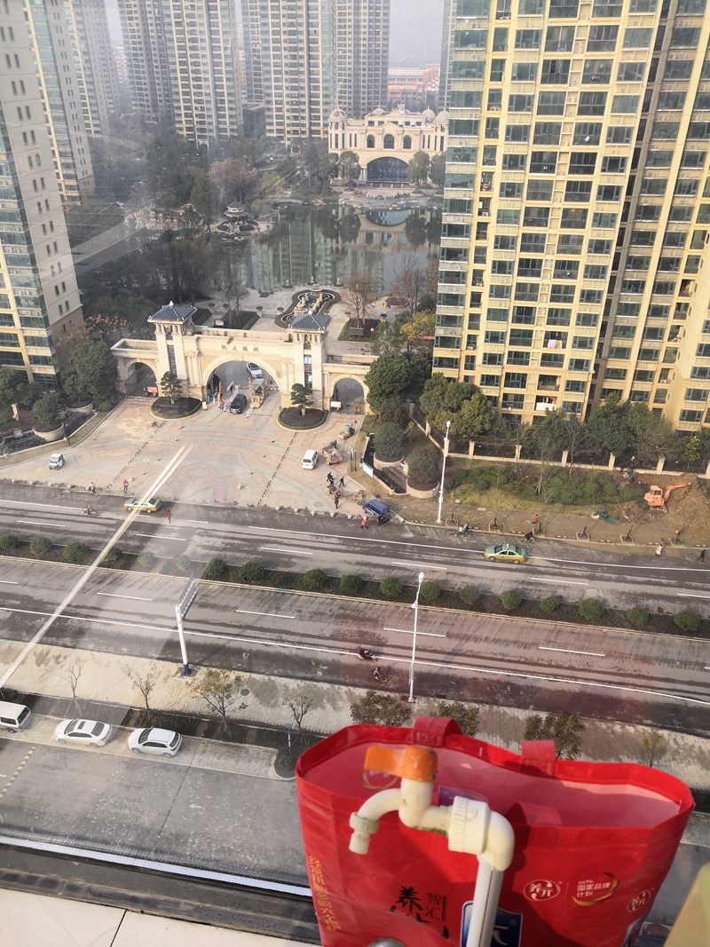 万茂中心公寓一室一厅精装出售_20
