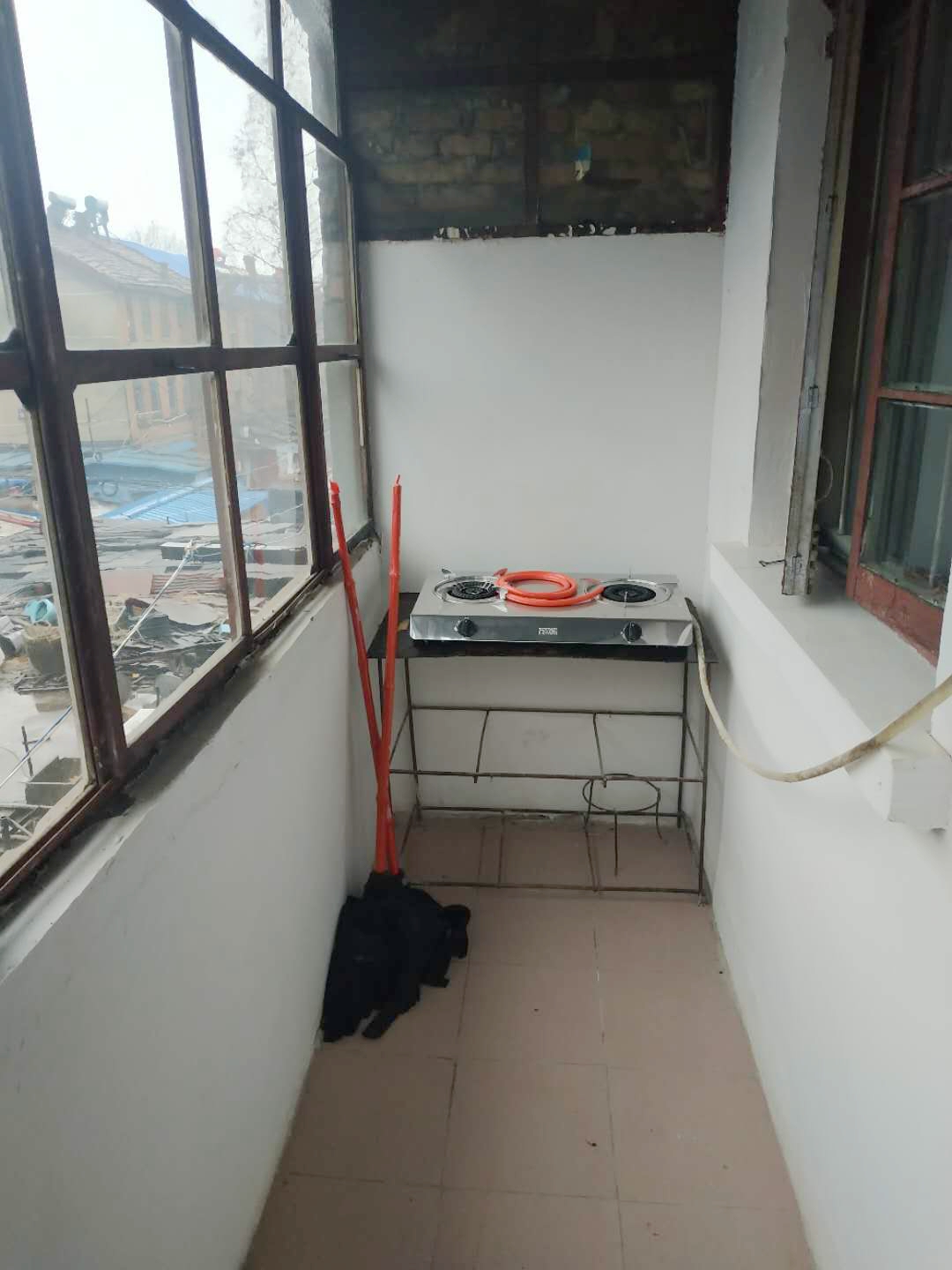 基建村 18小附近，地段好。价格低，交通生活方便_3