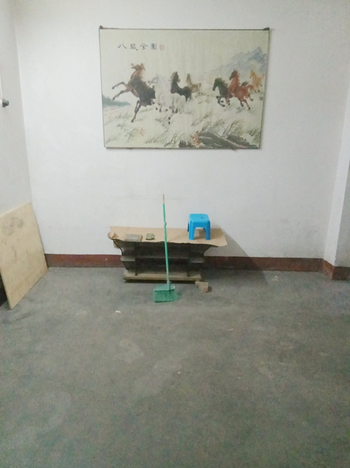 印刷厂家属楼简装两房出租_2