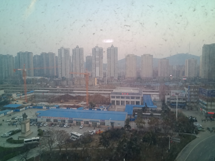 海沃朝南公寓，火车站旁，地理位置好_11