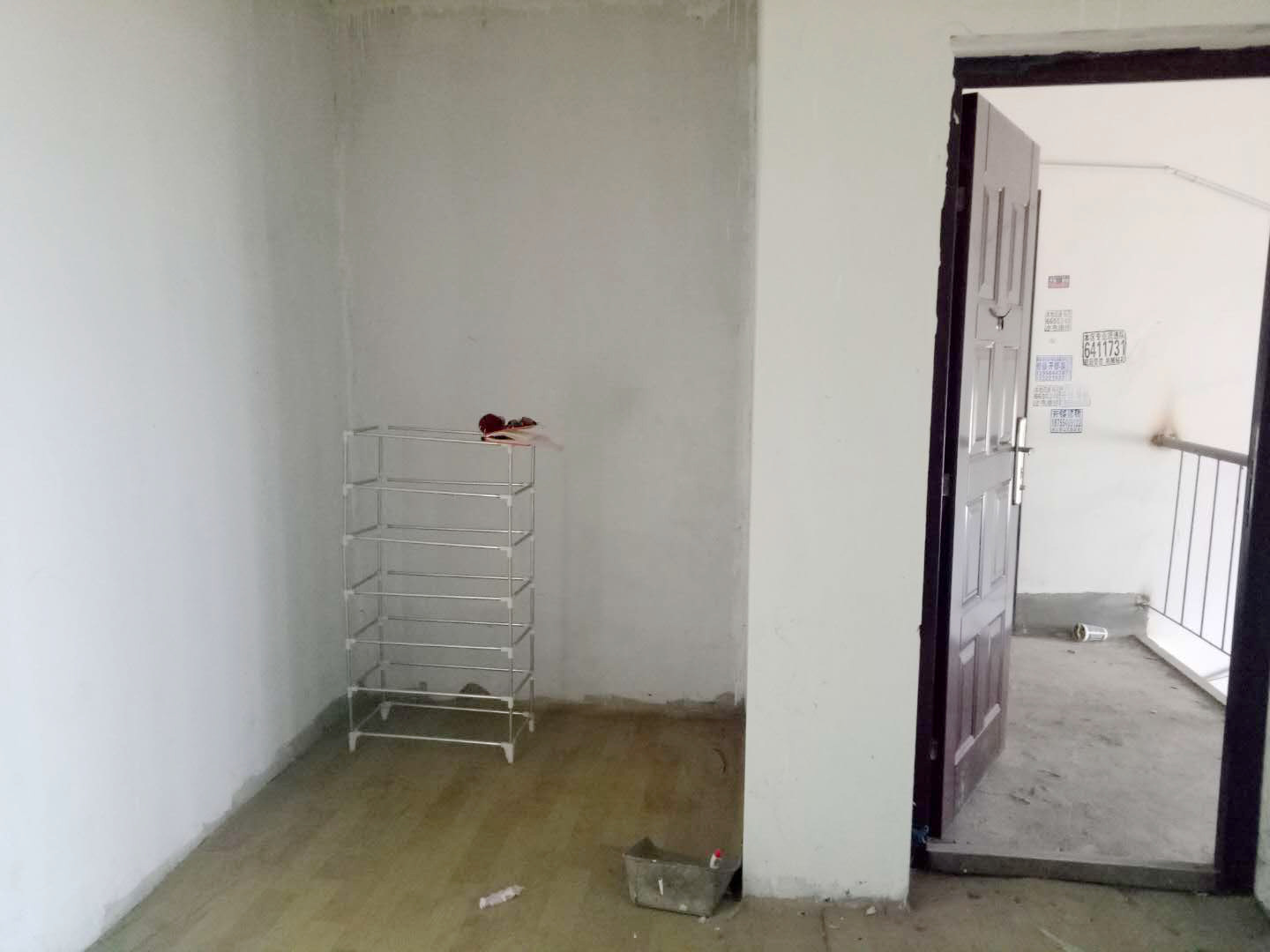 远方公司2室1厅纯毛坯好房急售_9