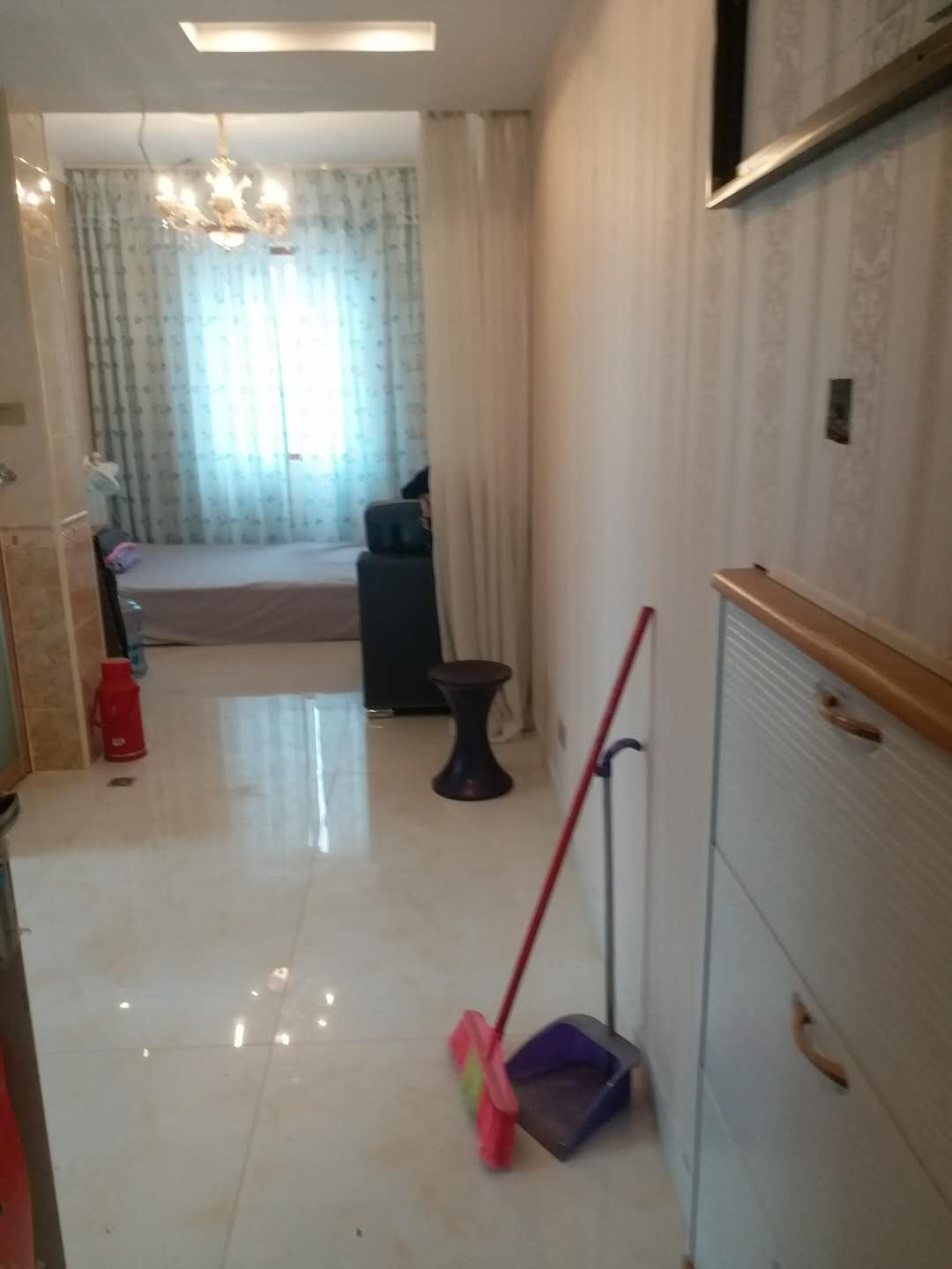 汇金广场1室1厅精装出租_9