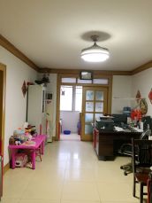 广场小区 82平 南向两室一卫 交通便利 学区房