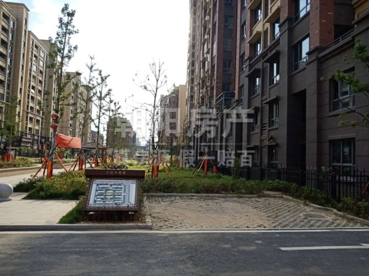 城南新区书香门第三室两厅-淮南寿县租房-安徽淮南
