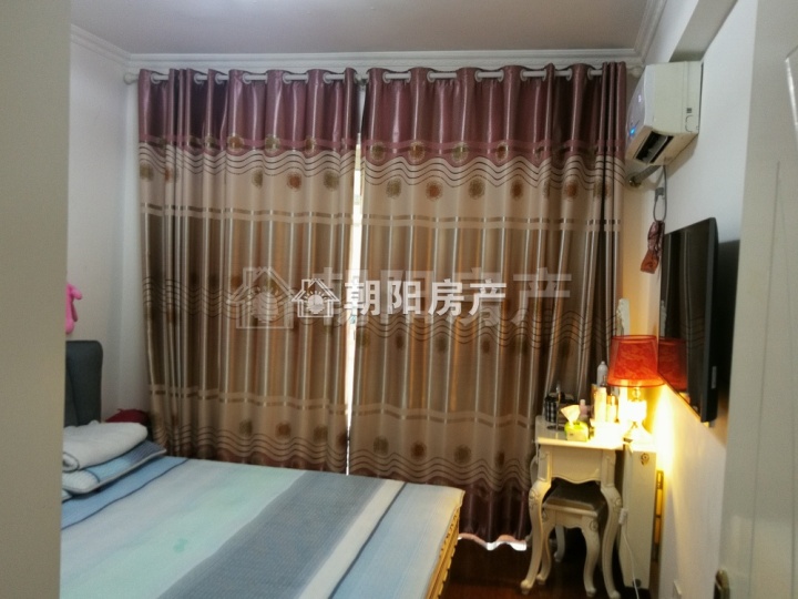淮河新城三期3室2厅精装修装有墙暖送地下车库_1