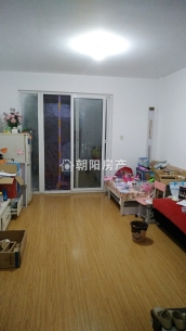 顺发泽润园 88平 南向三居简装 环境好