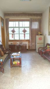 八公山镇家属大院 124平 南向三室四厅 采光好 环境好