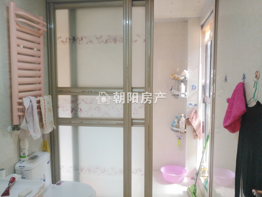 绿茵里 81平 南向精装两居 满两年 学区房 交通便利