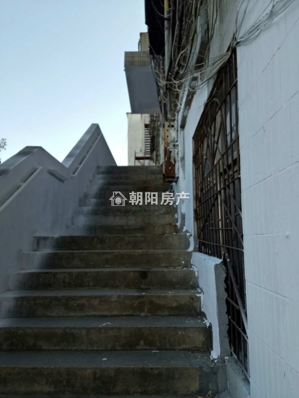 标准件厂家属楼 40平 南向一室一厅 满五唯一 简装