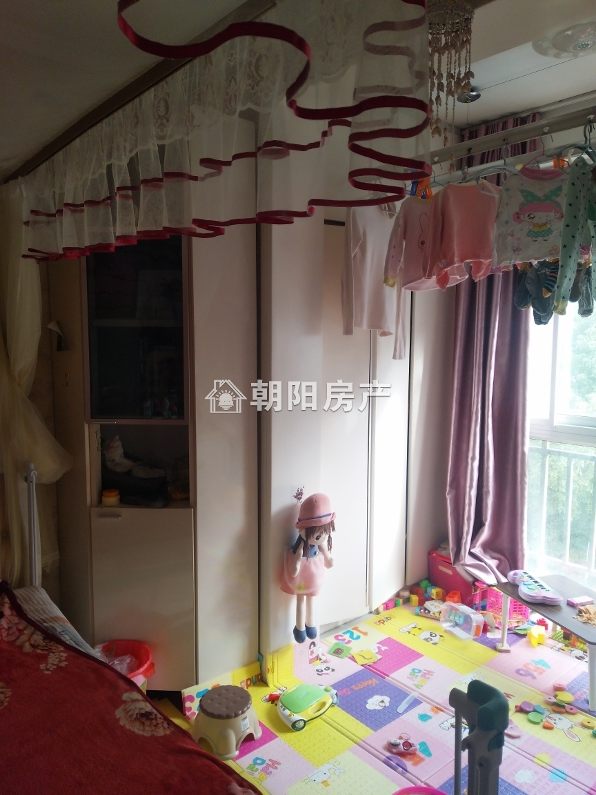 金色河畔 83平 精装南向两居 学区房 交通便利