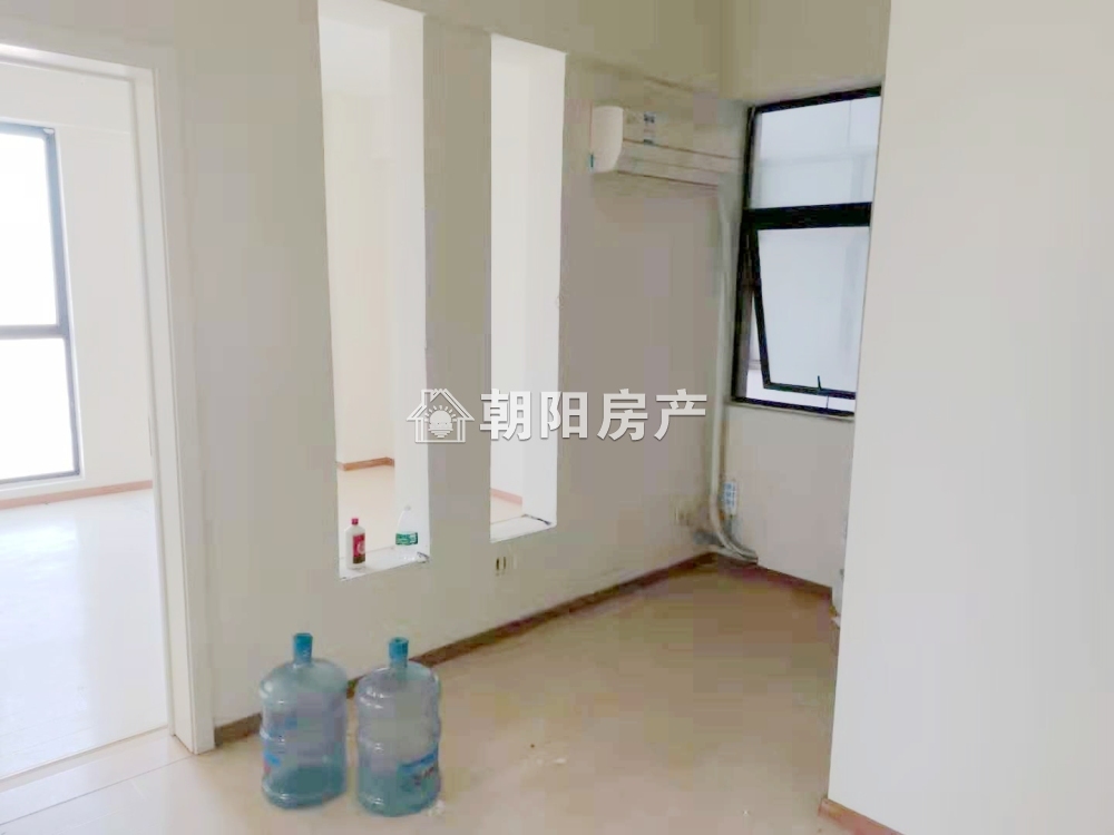 新天地 76平 精装两室 免税满两年 交通便利 学区房