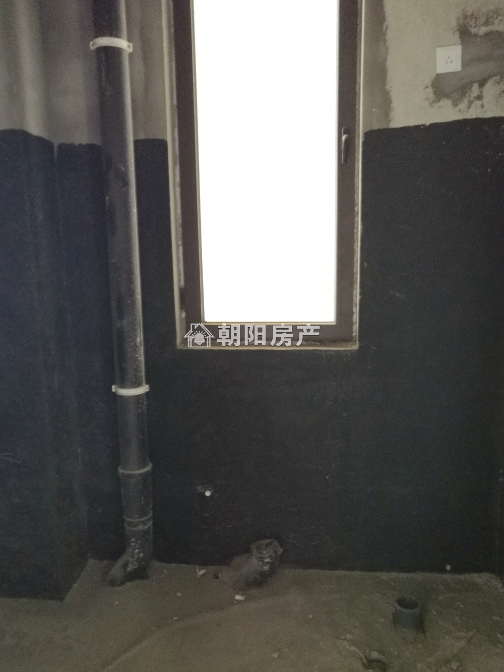 金融世家 143平 朝南四室二厅 毛坯低楼层 5300元/平