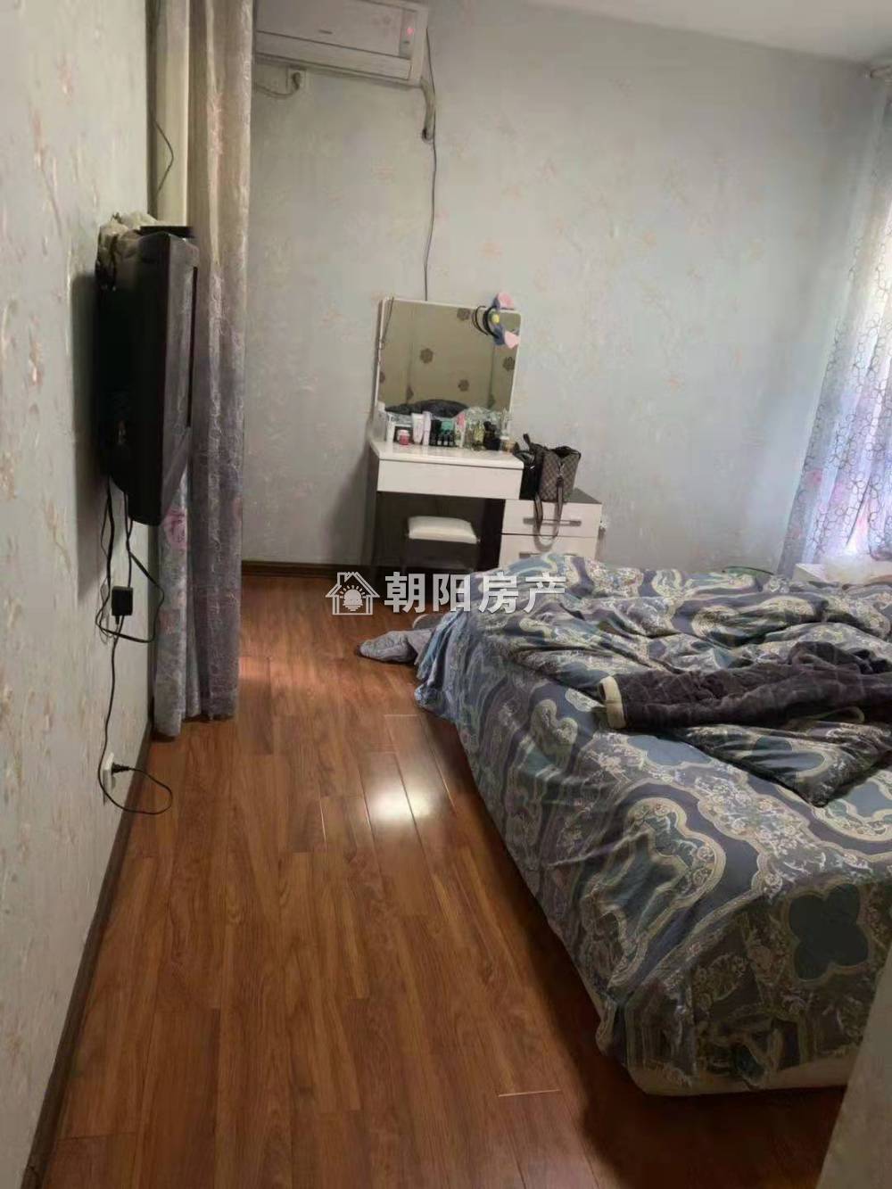 阳光365 136平 南向精装三居 满两年 交通便利 随时看房