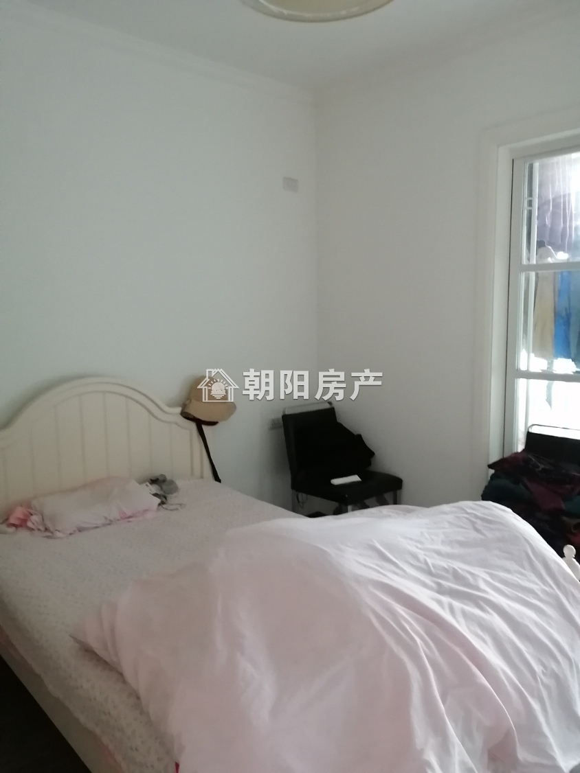 颐园豪景 147平 南向精装四室 学区房 交通便利