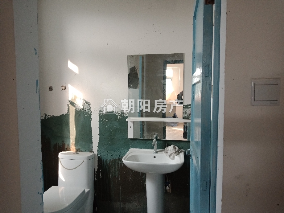 金域蓝湾 146平 南向三居 交通便利 毛坯