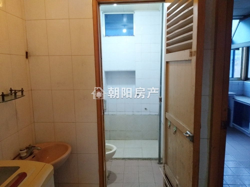 老一处 75平 东向两室一厅 随时看房 中楼层