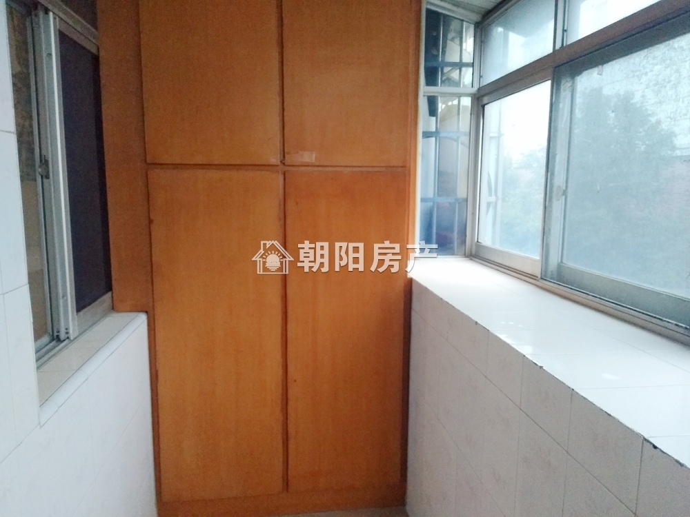 老一处 75平 东向两室一厅 随时看房 中楼层