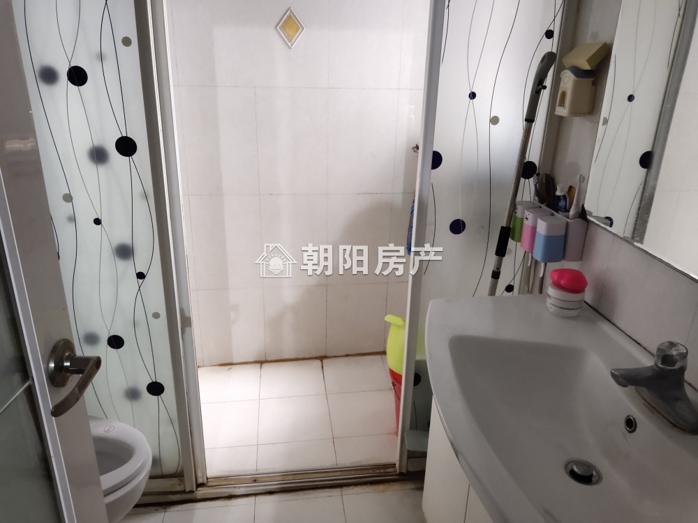 盛世名门 140平 南向精装三居 免税 3776元/平