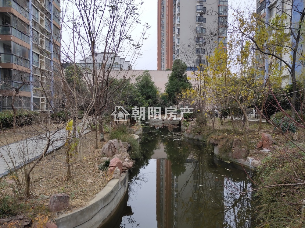 盛世名门 140平 南向精装三居 免税 3776元/平