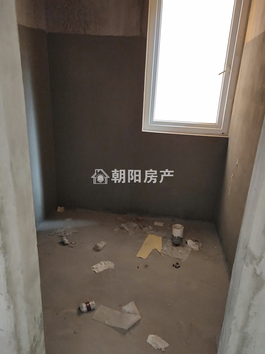瀚城四期 84平 南向两室毛坯 交通便利 随时看房