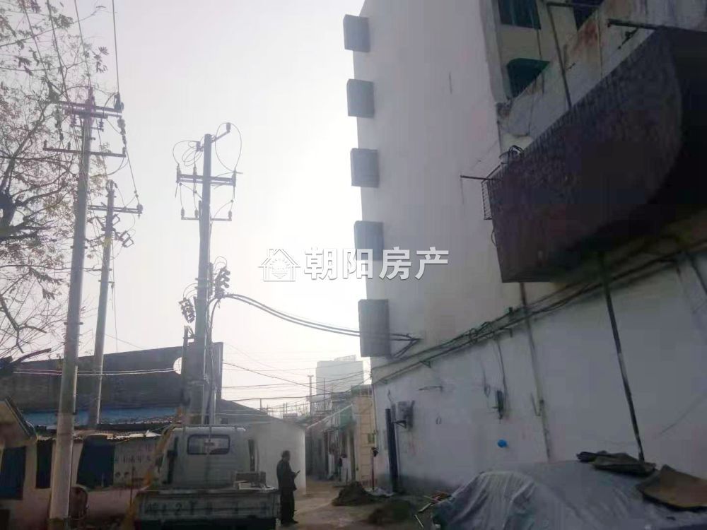 商检楼 83平 南向四室一卫 交通便利 配套齐全