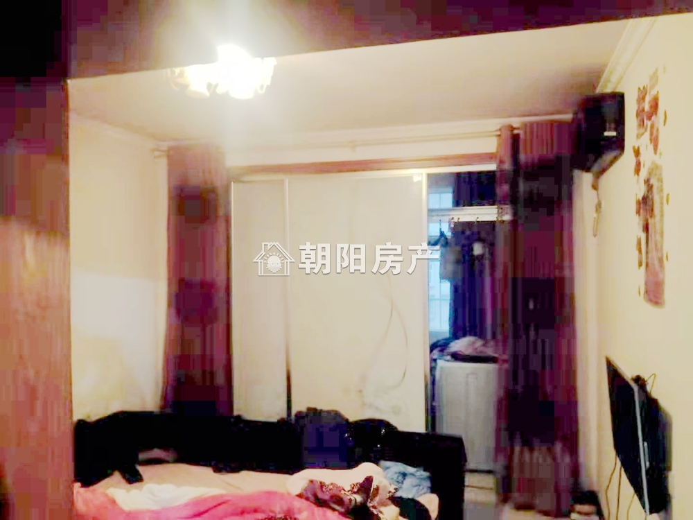 朱岗新村 103平 三室两厅 交通便利 普装